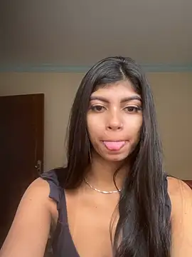 bruna carvalhohott online show from May 2026 12:25:02 PM