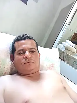 P1ul0Henrique online show from May 2026 06:16:02 PM