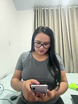 Snapshot of rousee69_ chatting on June 2026 05:20:02 AM rousee69 online show from June 2026 05:20:02 AM