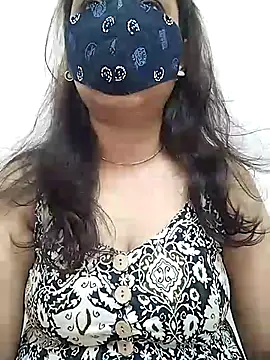 hot kiran2000 online show from May 2026 10:11:02 AM