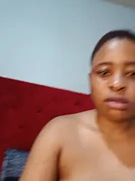 Queenleahx online show from June 2026 06:49:01 PM