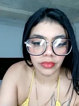 luxuryluna online show from June 2026 01:50:02 AM