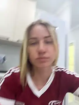Snapshot of AnnaMist_ chatting on June 2026 02:59:02 PM AnnaMist online show from June 2026 02:59:02 PM
