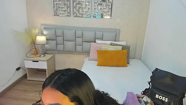 Snapshot of luna25__ chatting on May 2026 11:41:02 AM luna25 online show from May 2026 11:41:02 AM