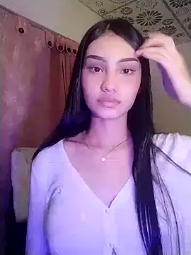 Snapshot of _BellaCute_ chatting on July 2026 05:03:02 AM BellaCute online show from July 2026 05:03:02 AM