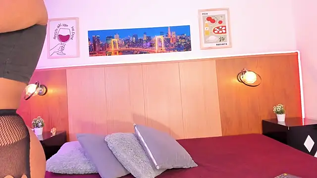Snapshot of Anniie_Fox_ chatting on July 2026 01:04:01 PM Anniie Fox online show from July 2026 01:04:01 PM