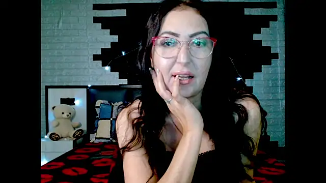 Snapshot of Ada_Vera chatting on June 2026 11:03:02 AM Ada Vera online show from June 2026 11:03:02 AM