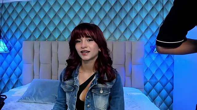Snapshot of Sofia-Ethan chatting on July 2026 06:07:01 PM Sofia-Ethan online show from July 2026 06:07:01 PM