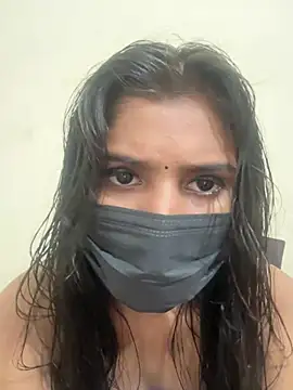 Snapshot of Poonam-Ray chatting on July 2026 06:20:02 AM Poonam-Ray online show from July 2026 06:20:02 AM