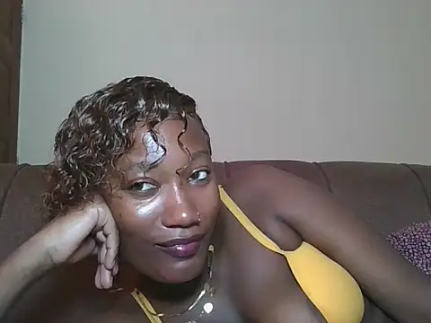 Snapshot of misspretty001 chatting on June 2026 01:36:01 PM misspretty001 online show from June 2026 01:36:01 PM