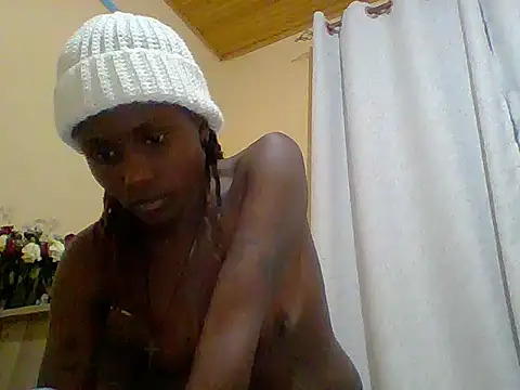 Snapshot of kiki8390 chatting on July 2026 09:33:02 PM kiki8390 online show from July 2026 09:33:02 PM