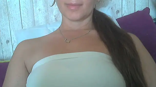 Bella--White online show from June 2026 06:52:02 AM