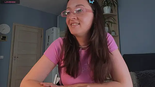 GoldenCrystall online show from July 2026 04:40:01 PM