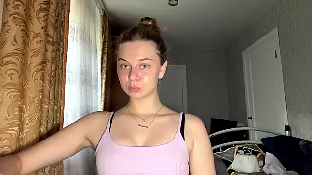 HoneysPiee online show from July 2026 09:16:02 AM