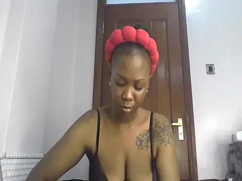 Snapshot of savage_and_sweet chatting on June 2026 02:45:01 PM savage and sweet online show from June 2026 02:45:01 PM