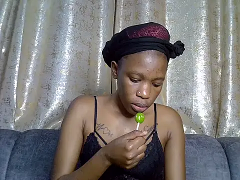 Snapshot of Sexy_dotta chatting on July 2026 10:39:01 AM Sexy dotta online show from July 2026 10:39:01 AM