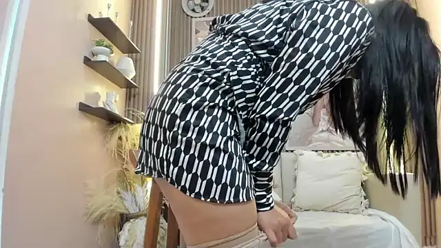 Snapshot of Aura_sander4u chatting on June 2026 06:33:01 PM Aura sander4u online show from June 2026 06:33:01 PM