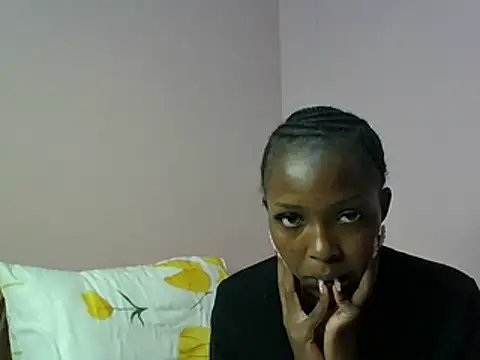 Snapshot of misslev chatting on May 2026 05:20:02 PM misslev online show from May 2026 05:20:02 PM