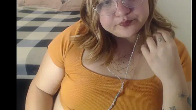 Snapshot of MaevenNectar chatting on June 2026 11:49:02 PM MaevenNectar online show from June 2026 11:49:02 PM