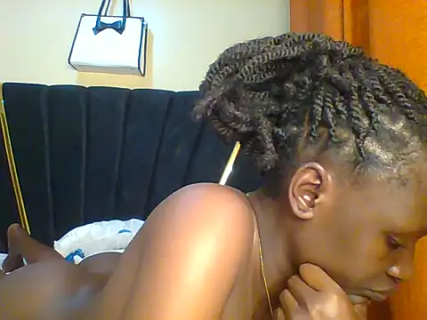 petite cuteass online show from June 2026 05:56:02 PM