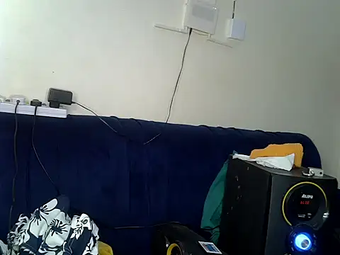 Earlybird02 online show from May 2026 08:13:02 PM