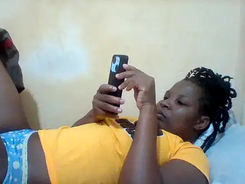 Snapshot of Camilla-Sweets chatting on May 2026 08:44:02 AM Camilla-Sweets online show from May 2026 08:44:02 AM