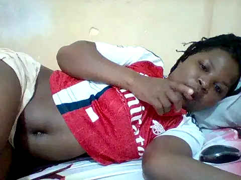 Snapshot of Camilla-Sweets chatting on June 2026 07:13:02 AM Camilla-Sweets online show from June 2026 07:13:02 AM