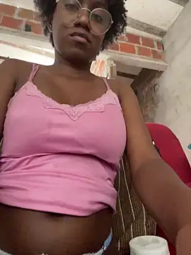 Snapshot of cacauzinhababy chatting on June 2026 06:01:02 PM cacauzinhababy online show from June 2026 06:01:02 PM