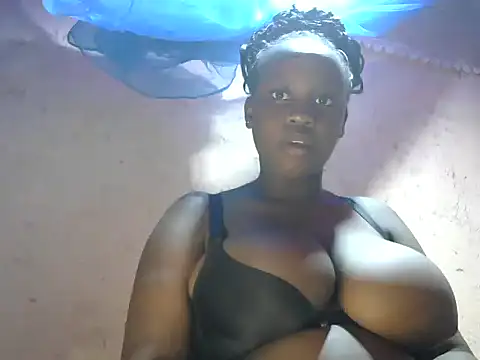 Tylla69 online show from July 2026 12:55:01 PM