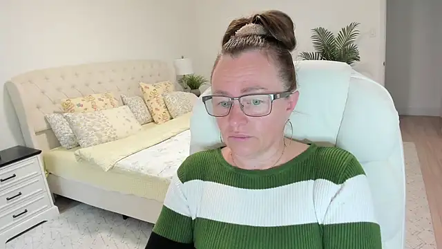 Vika73 online show from June 2026 11:42:02 AM