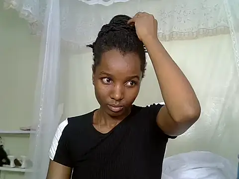 Snapshot of Sexy_vylsa chatting on June 2026 06:50:01 PM Sexy vylsa online show from June 2026 06:50:01 PM