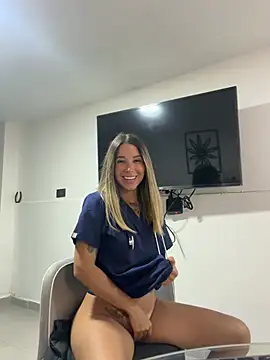 Snapshot of SabrinaCris chatting on May 2026 11:34:01 PM SabrinaCris online show from May 2026 11:34:01 PM