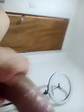 Snapshot of Juanse1020 chatting on July 2026 07:16:01 PM Juanse1020 online show from July 2026 07:16:01 PM