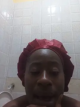 Snapshot of queenbabi chatting on May 2026 06:47:02 PM queenbabi online show from May 2026 06:47:02 PM