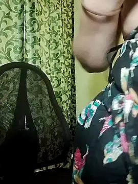 Snapshot of MiaRox chatting on May 2026 03:17:01 PM MiaRox online show from May 2026 03:17:01 PM