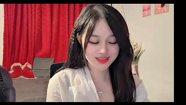 Bee-Cherry online show from July 2026 06:03:02 PM