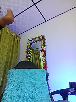 Elektra bigcock online show from July 2026 09:32:02 PM
