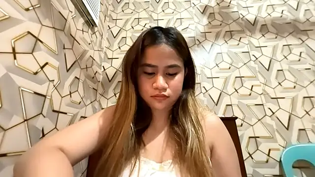 Snapshot of AngeliqueSimoson chatting on May 2026 05:13:01 AM AngeliqueSimoson online show from May 2026 05:13:01 AM