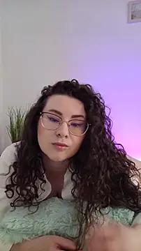 Snapshot of Elissa_Floyd__ chatting on June 2026 07:00:01 AM Elissa Floyd online show from June 2026 07:00:01 AM
