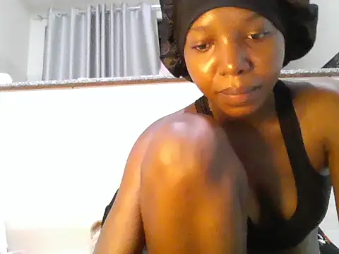 Snapshot of daddy_queen2 chatting on May 2026 04:15:01 PM daddy queen2 online show from May 2026 04:15:01 PM