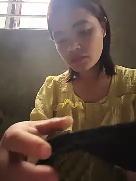 Snapshot of Emma-sin chatting on June 2026 01:22:01 AM Emma-sin online show from June 2026 01:22:01 AM