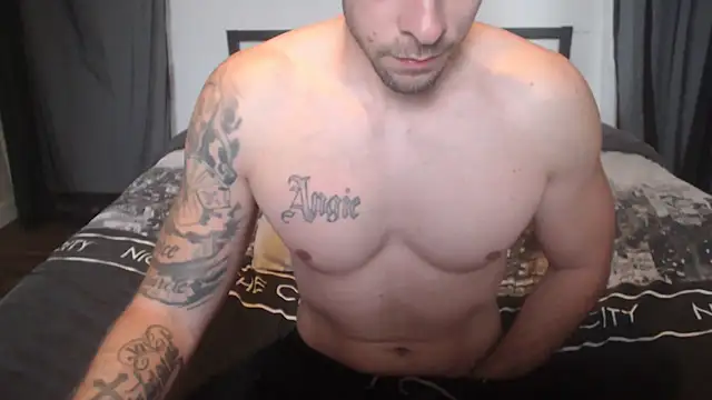 Snapshot of DevilFitness chatting on May 2026 07:15:02 AM DevilFitness online show from May 2026 07:15:02 AM