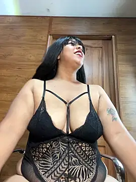 Snapshot of Alexia_Lerner chatting on June 2026 08:06:01 PM Alexia Lerner online show from June 2026 08:06:01 PM