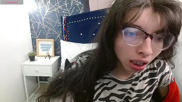 Allyshon  online show from June 2026 12:05:02 PM