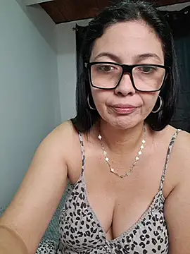 Scarlett Valnyx online show from June 2026 02:04:02 PM