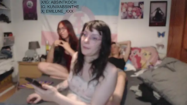 Snapshot of Kuni_31 chatting on June 2026 09:46:02 PM Kuni 31 online show from June 2026 09:46:02 PM