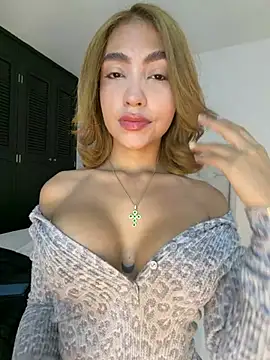 Snapshot of Emily_Rous01 chatting on July 2026 01:39:02 PM Emily Rous01 online show from July 2026 01:39:02 PM