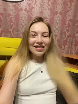 Adelin aa online show from May 2026 06:03:01 PM