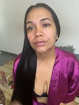 NoahJade online show from July 2026 10:45:01 PM