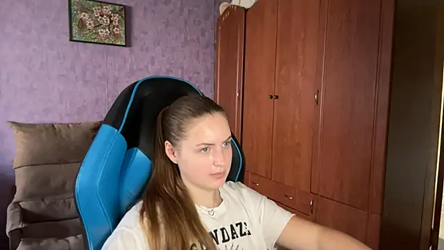 SilkSinner  online show from June 2026 10:52:02 AM